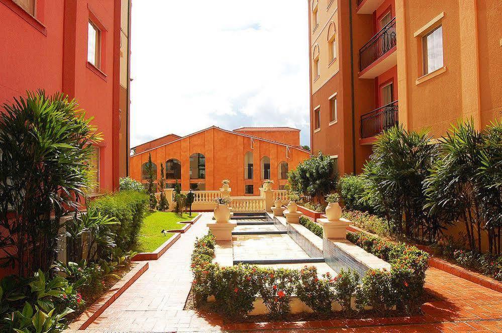 Rio Quente Resorts - Hotel Giardino Eksteriør billede